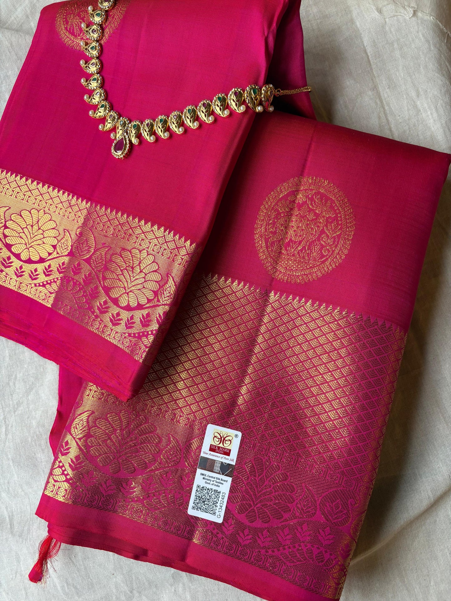 Pink Pure Silk Kanjivaram Handloom Saree with Golden Zari work | SILK MARK CERTIFIED