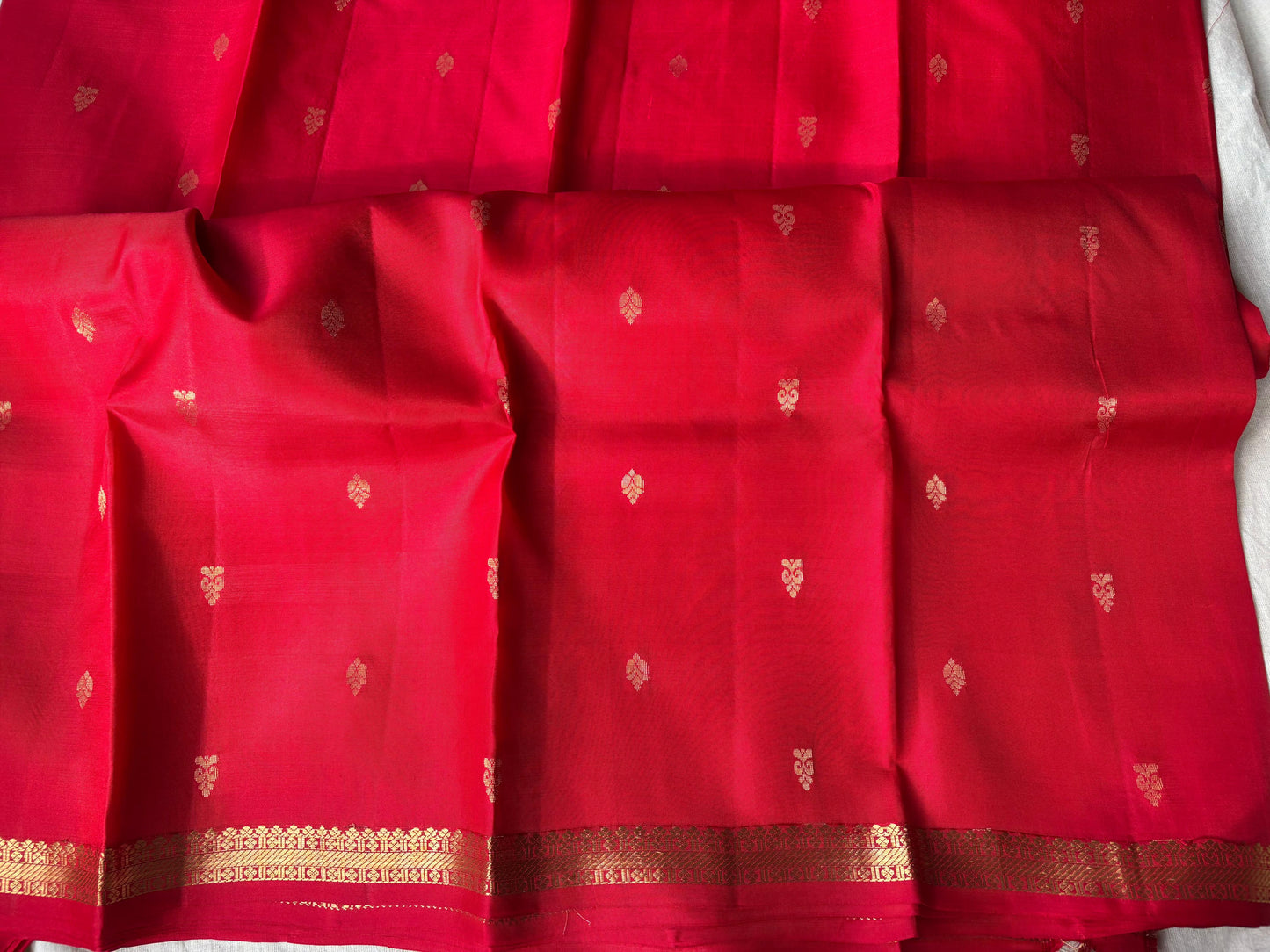 Very Lightweight Flowy Red Color Pure Silk Kanjeevaram Saree Red Golden Zari Pallu | Silk Mark Cert