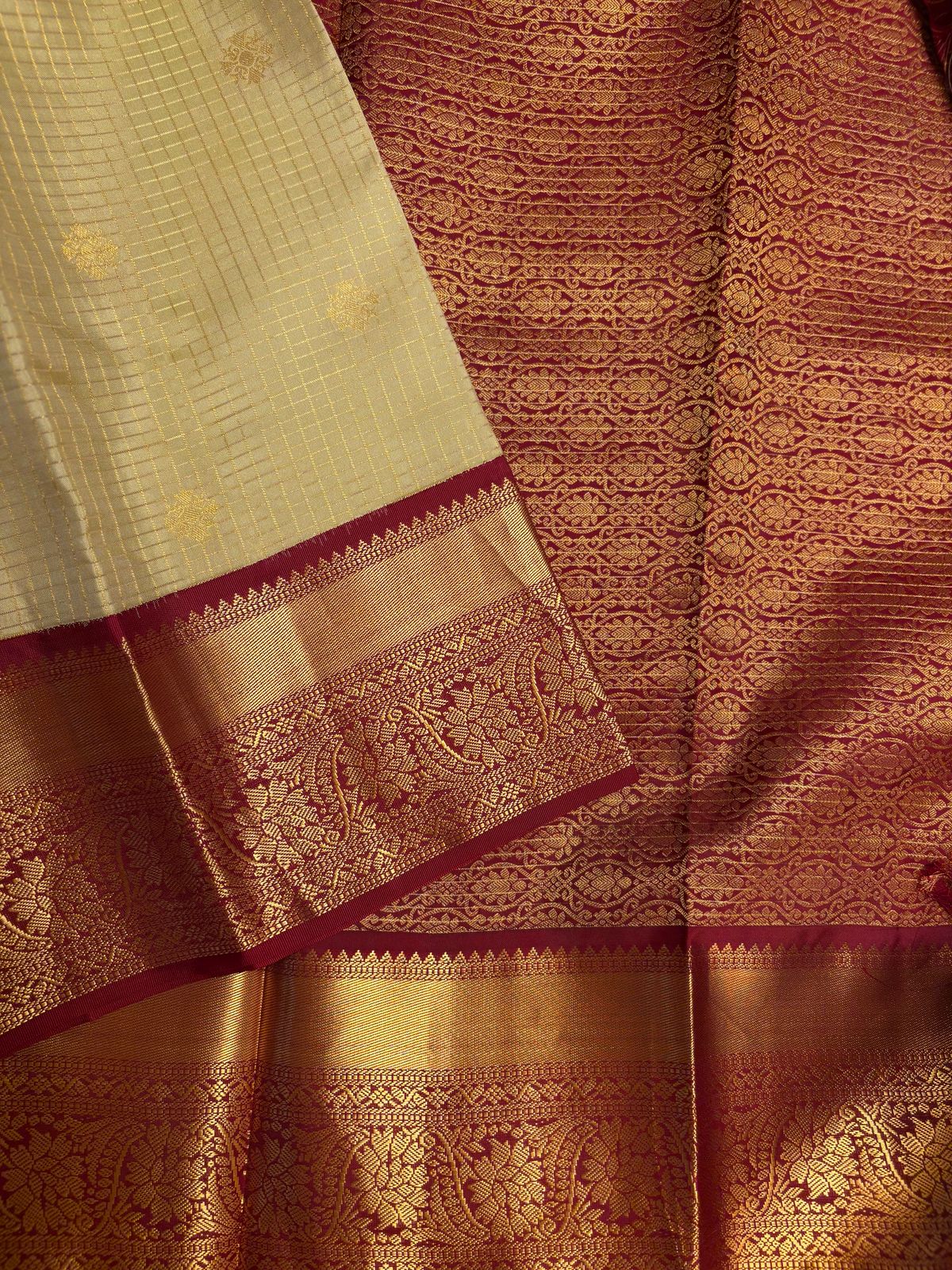 Light Pista Green Checks Pure Silk Kanjeevaram Gorgeous Golden Zari Pallu | Silk Mark Cert