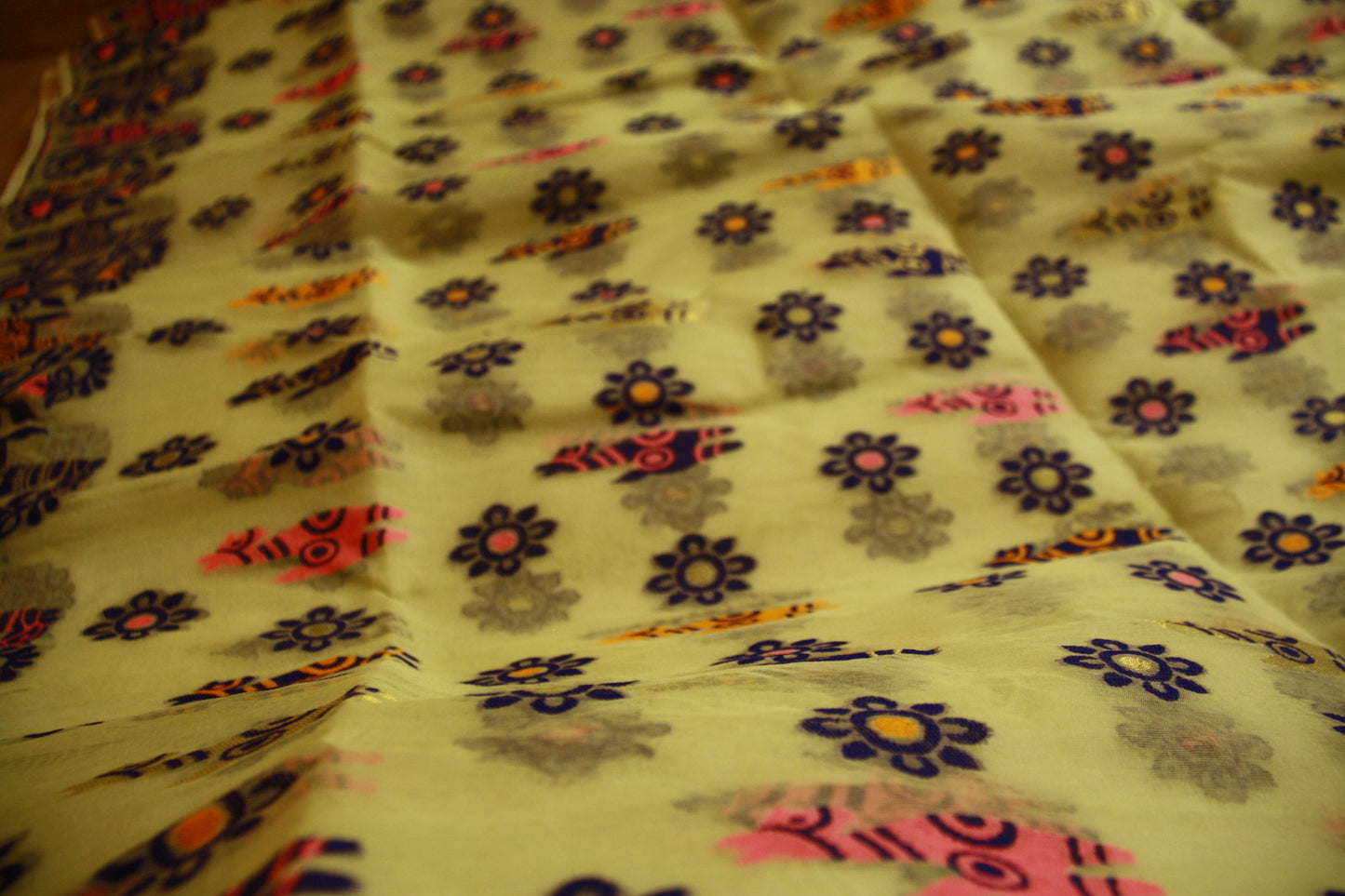 Faint Creamy Green Pure Cotton Handwoven Saree | Bengali Jamdani Saree