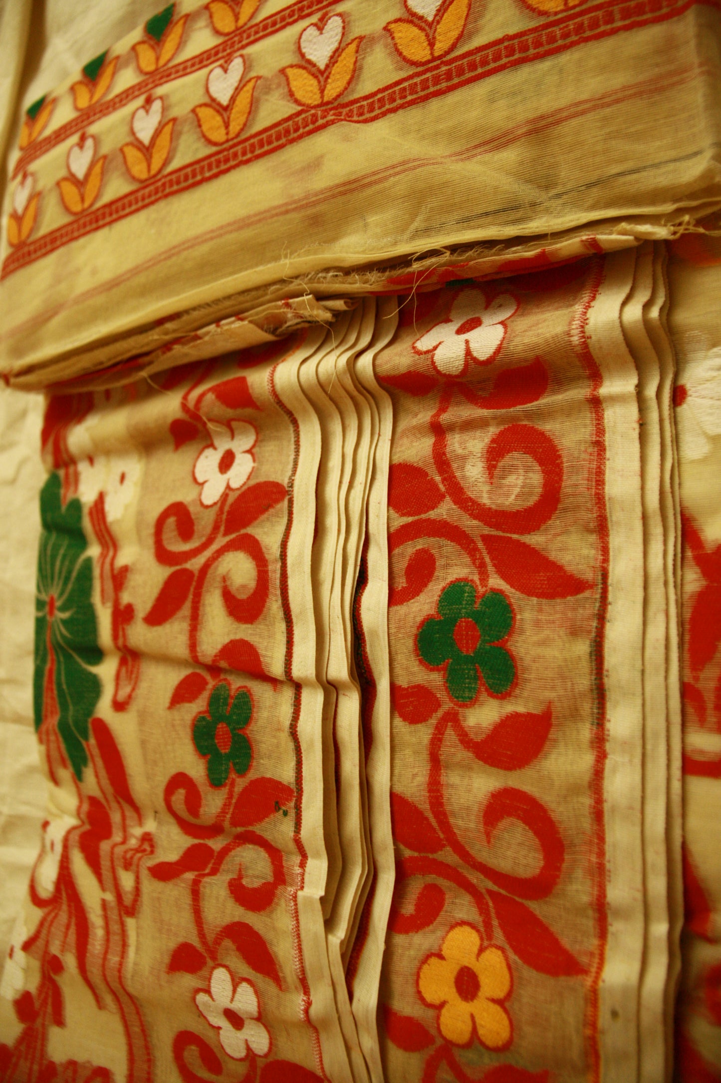 Cream White Pure Cotton Handwoven Saree | Bengali Jamdani Saree