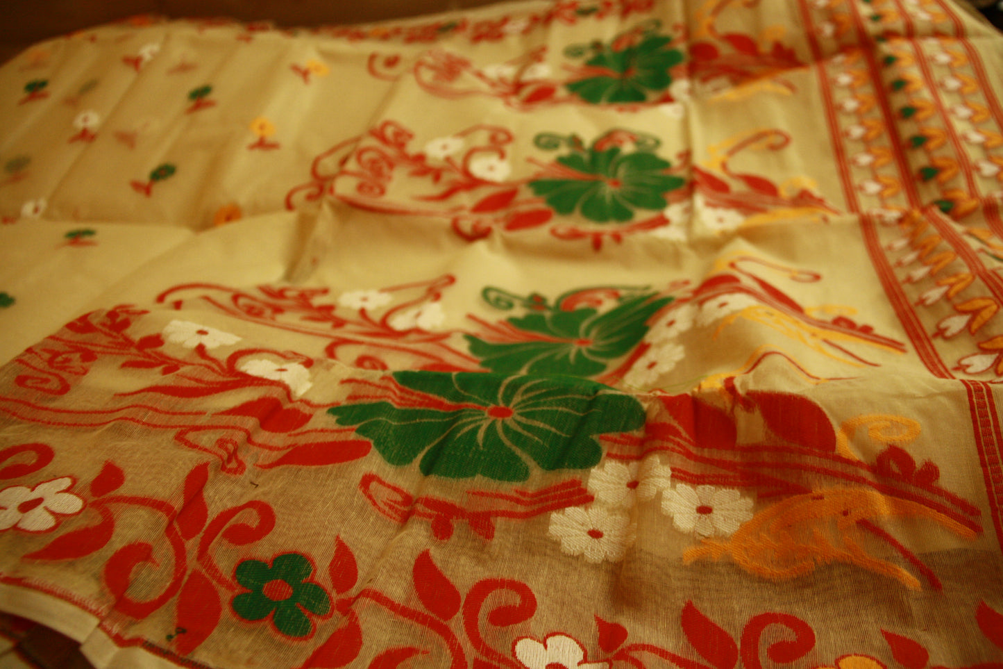 Cream White Pure Cotton Handwoven Saree | Bengali Jamdani Saree