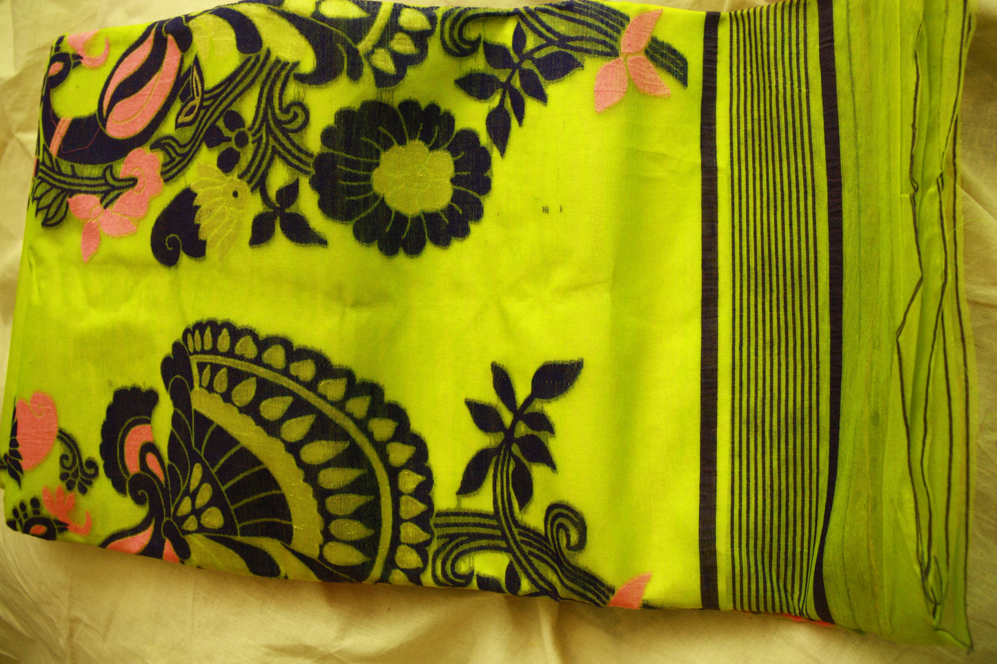 Lime Green Pure Cotton Handwoven Saree | Bengali Jamdani Saree