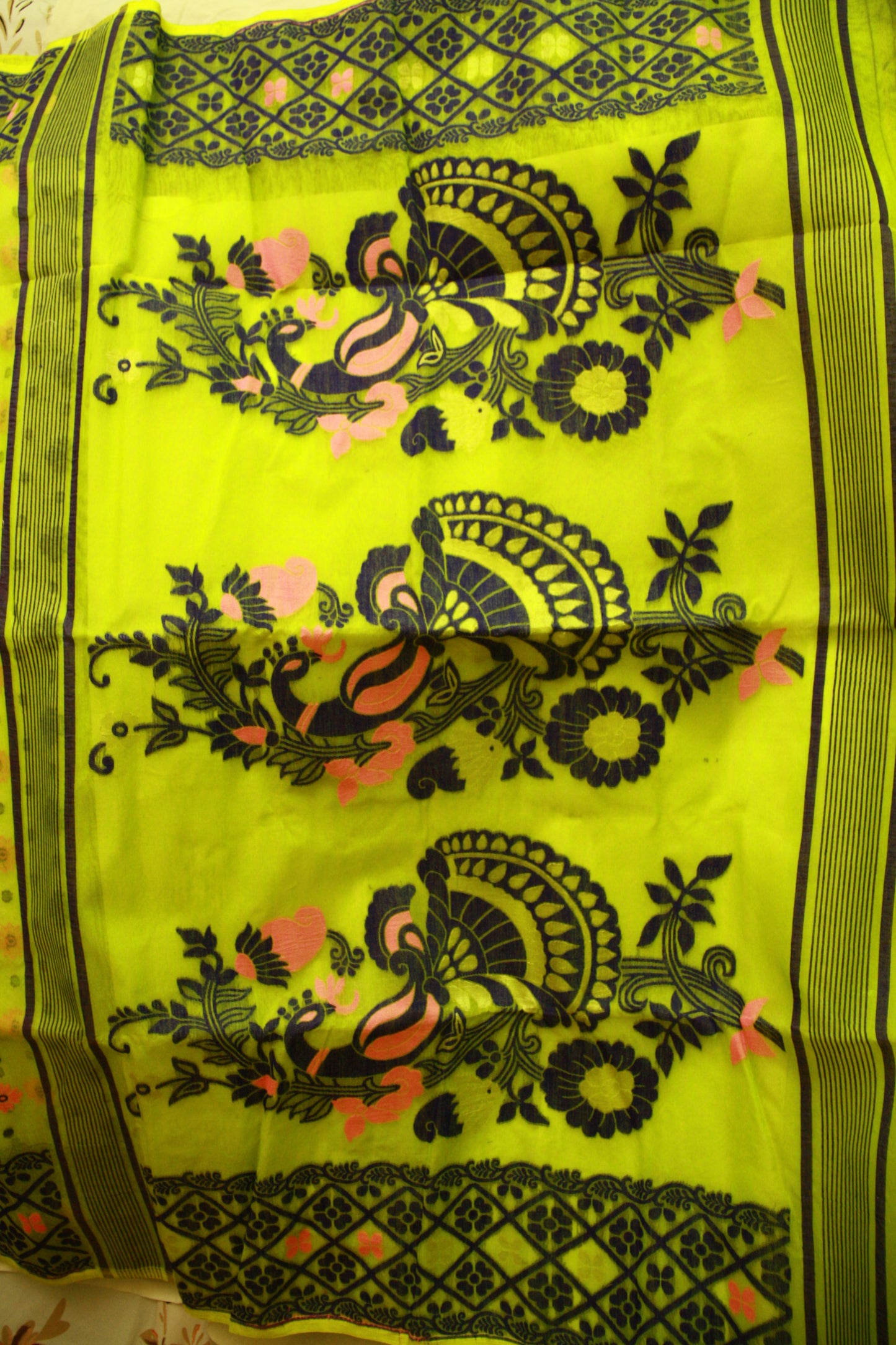 Lime Green Pure Cotton Handwoven Saree | Bengali Jamdani Saree
