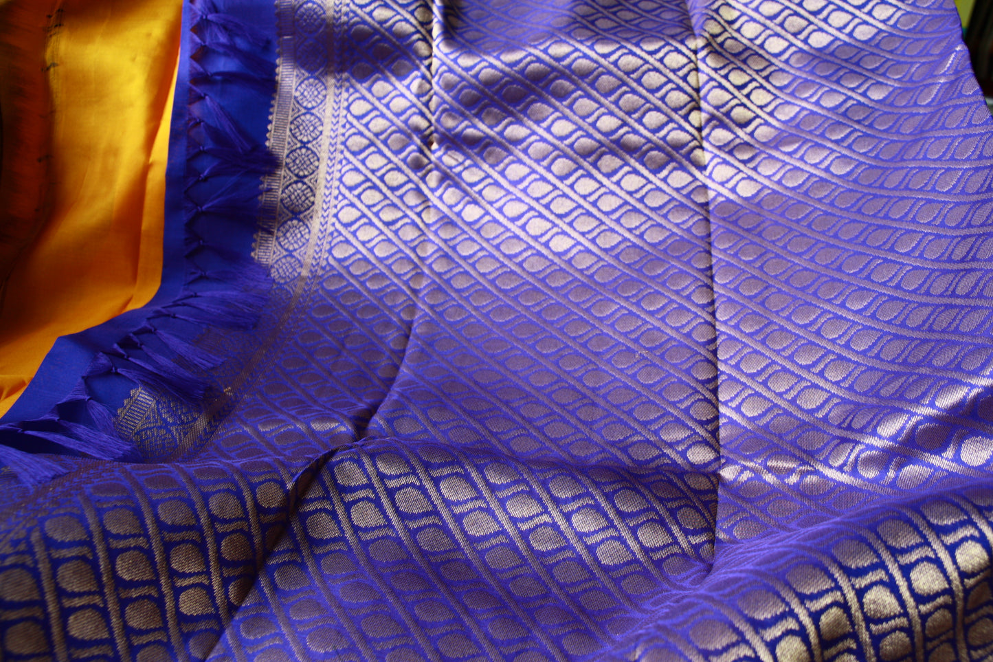 Lightweight Kanjeevaram Saree Yellow Color Pure Silk Peacock Border Dark Blue Golden Zari Pallu | Silk Mark Cert