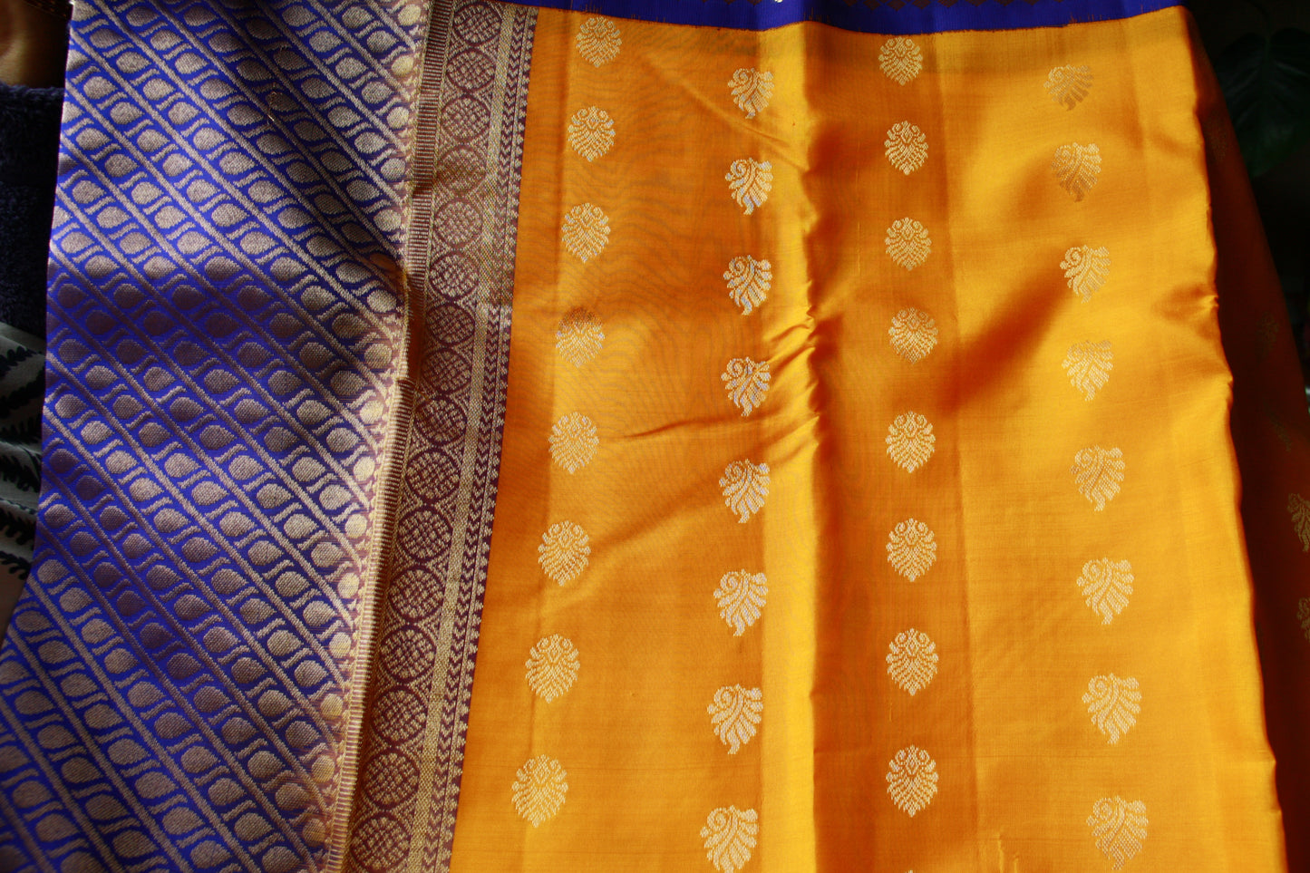 Lightweight Kanjeevaram Saree Yellow Color Pure Silk Peacock Border Dark Blue Golden Zari Pallu | Silk Mark Cert