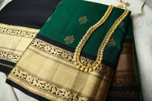 Bottle Green Color Pure Silk Lightweight Kanjeevaram Saree with contrast Black Golden Zari Pallu | Silk Mark Cert
