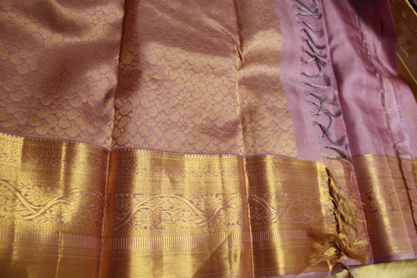 Rare Find! Very Lightweight Lavendar Color Pure Silk Kanjeevaram Saree Golden Zari Pallu | Silk Mark Cert