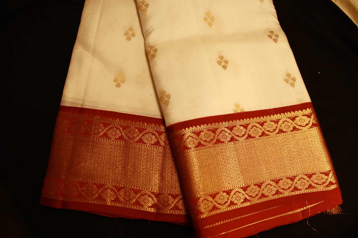 White Pure Silk Lightweight Kanjeevaram Saree Handloom Saree and with Golden Maroon Zari work | SILK MARK CERTIFIED