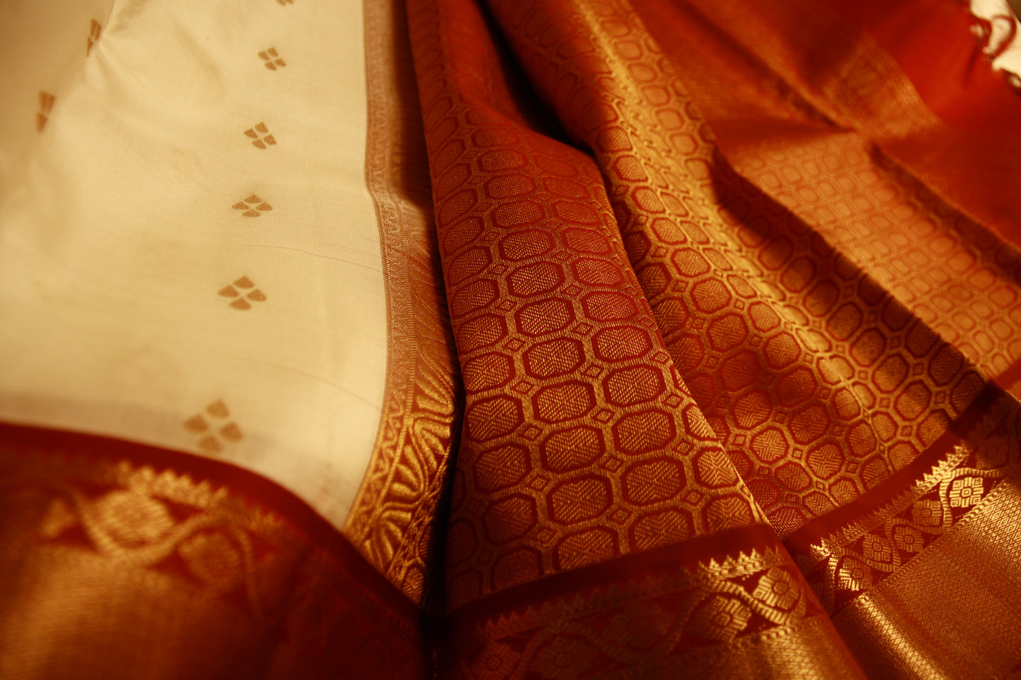 White Pure Silk Lightweight Kanjeevaram Saree Handloom Saree and with Golden Maroon Zari work | SILK MARK CERTIFIED