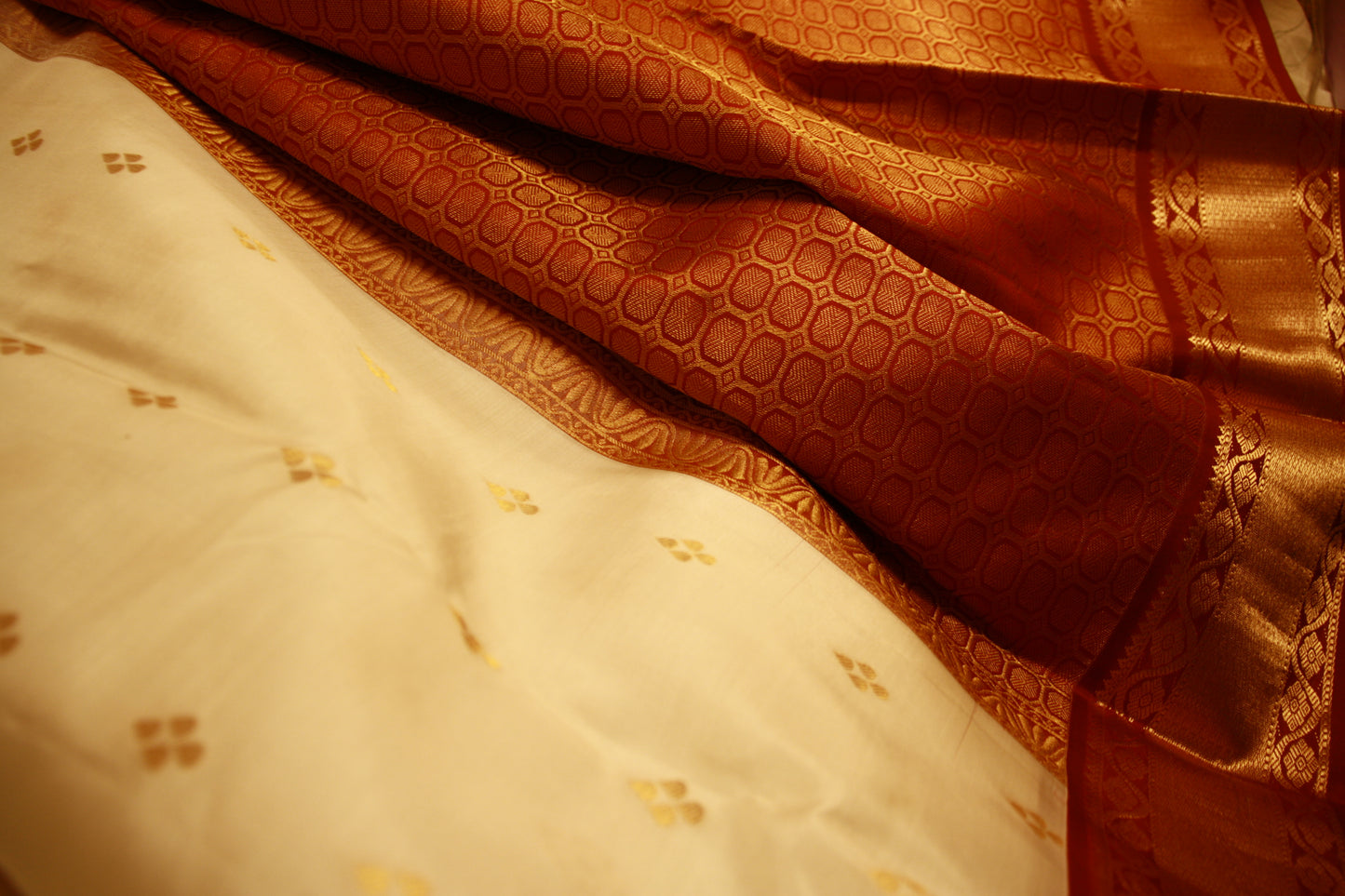 White Pure Silk Lightweight Kanjeevaram Saree Handloom Saree and with Golden Maroon Zari work | SILK MARK CERTIFIED