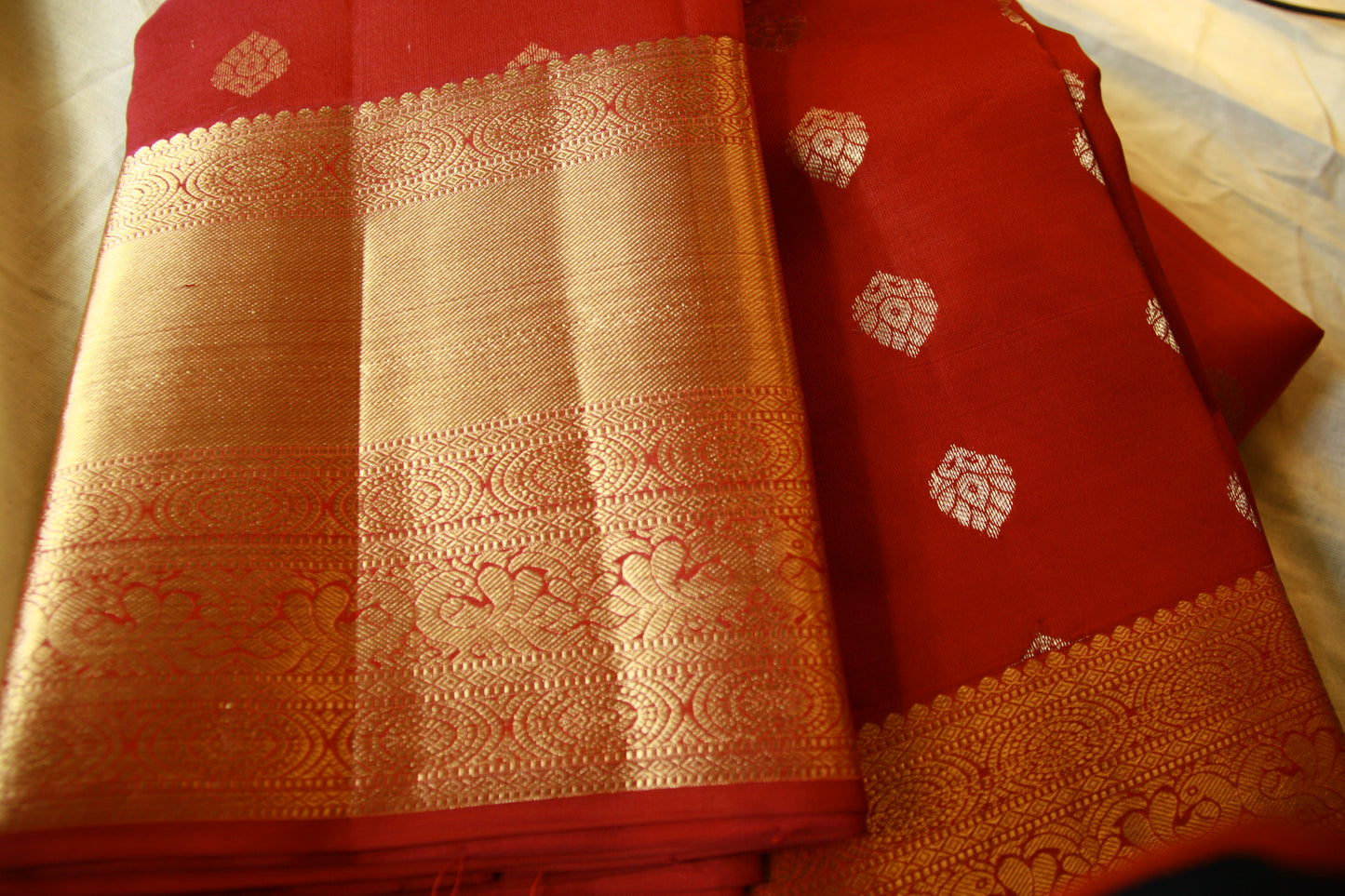 Beetroot Maroon Color Pure Silk Kanjivaram Saree with Golden Zari| SILK MARK CERTIFIED