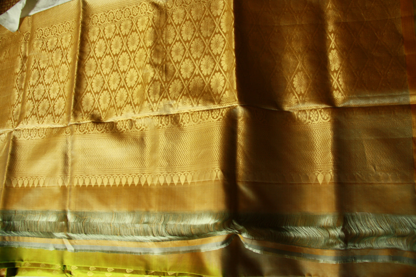 Soft Green Pure Silk Kanjivaram Lightweight Saree with Soft Copper Zari | SILK MARK CERTIFIED