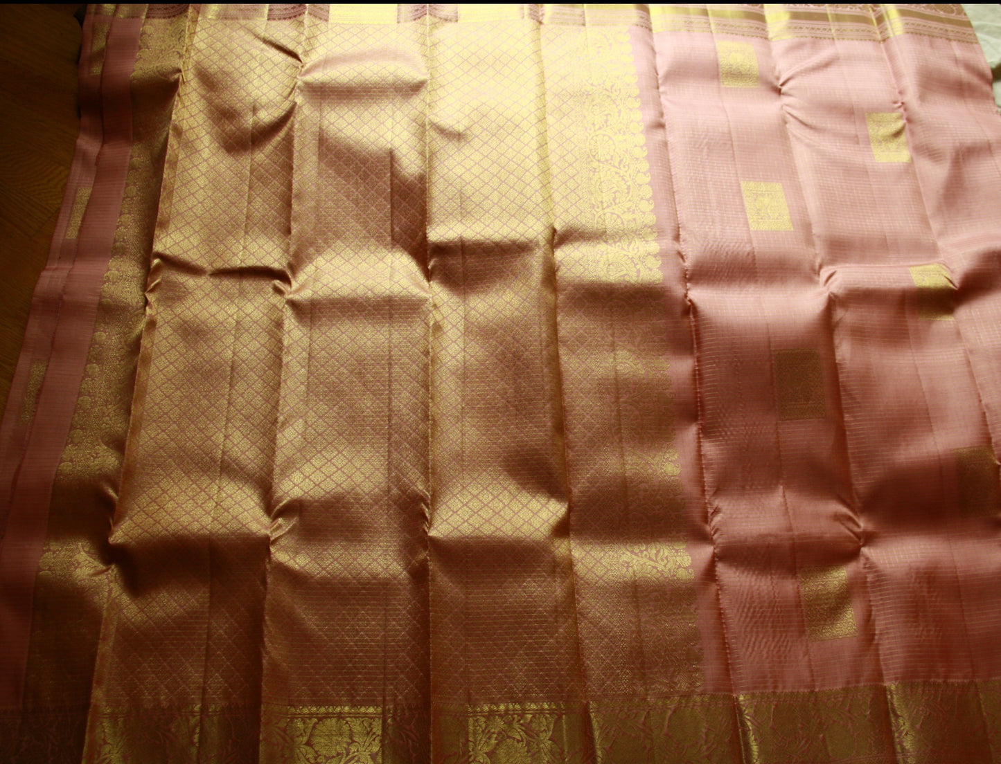 Soft Pink Pure Silk Kanjivaram Saree |Checks Golden Zari work Saree | SILK MARK CERTIFIED