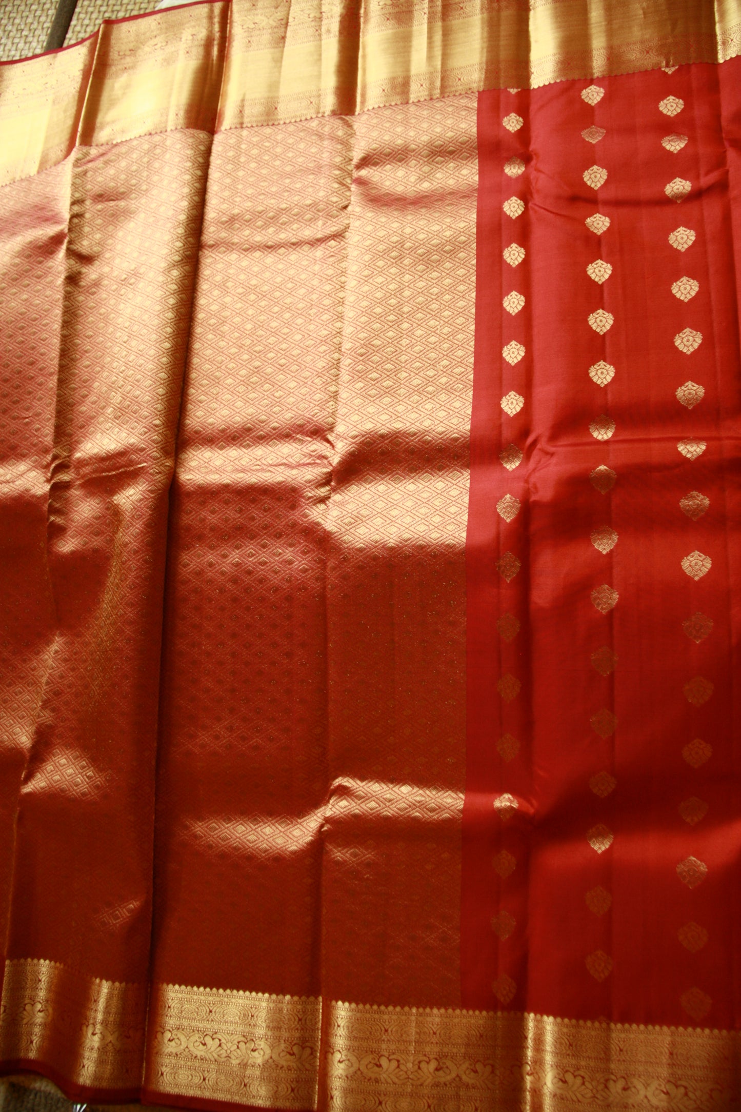 Beetroot Maroon Color Pure Silk Kanjivaram Saree with Golden Zari| SILK MARK CERTIFIED