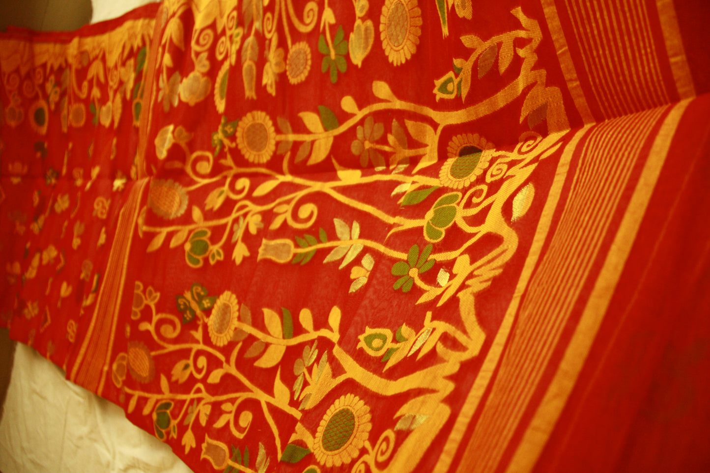 Red Pure Cotton Handwoven Saree | Bengali Jamdani Saree